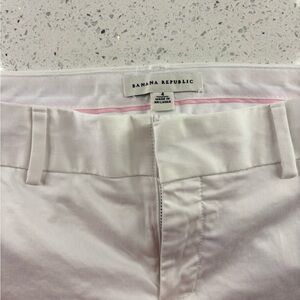 Banana Republic Women's Cream Shorts